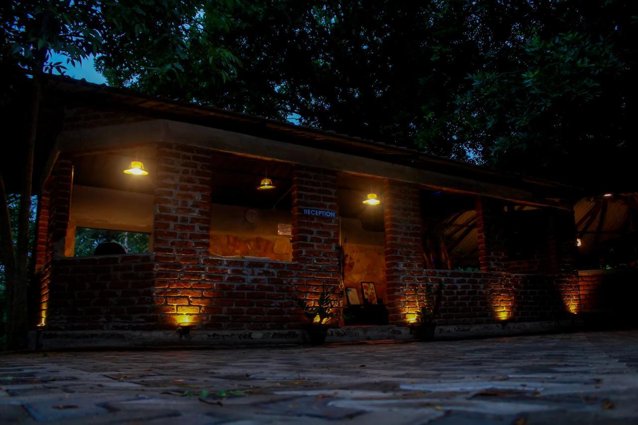 Birds Paradise Inn Udawalawe